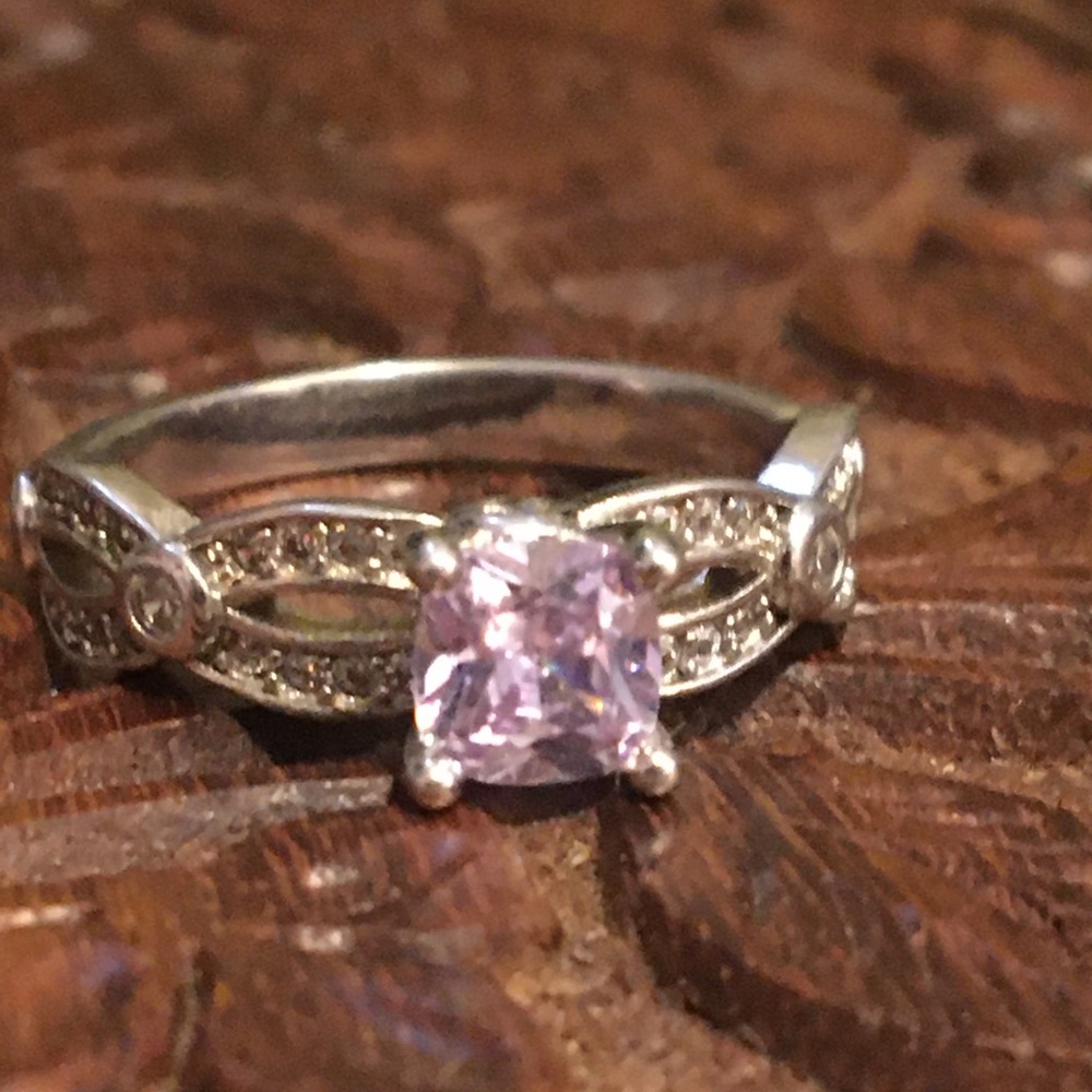 Costume ring
